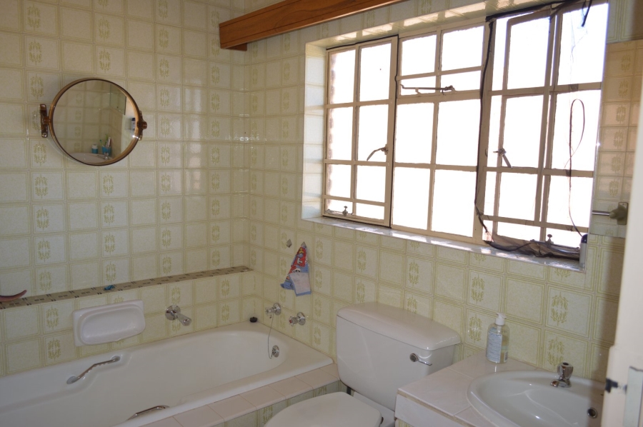 5 Bedroom Property for Sale in Wilkoppies North West